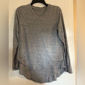 Latched Mama Heather Gray Long Sleeve V-Neck Top